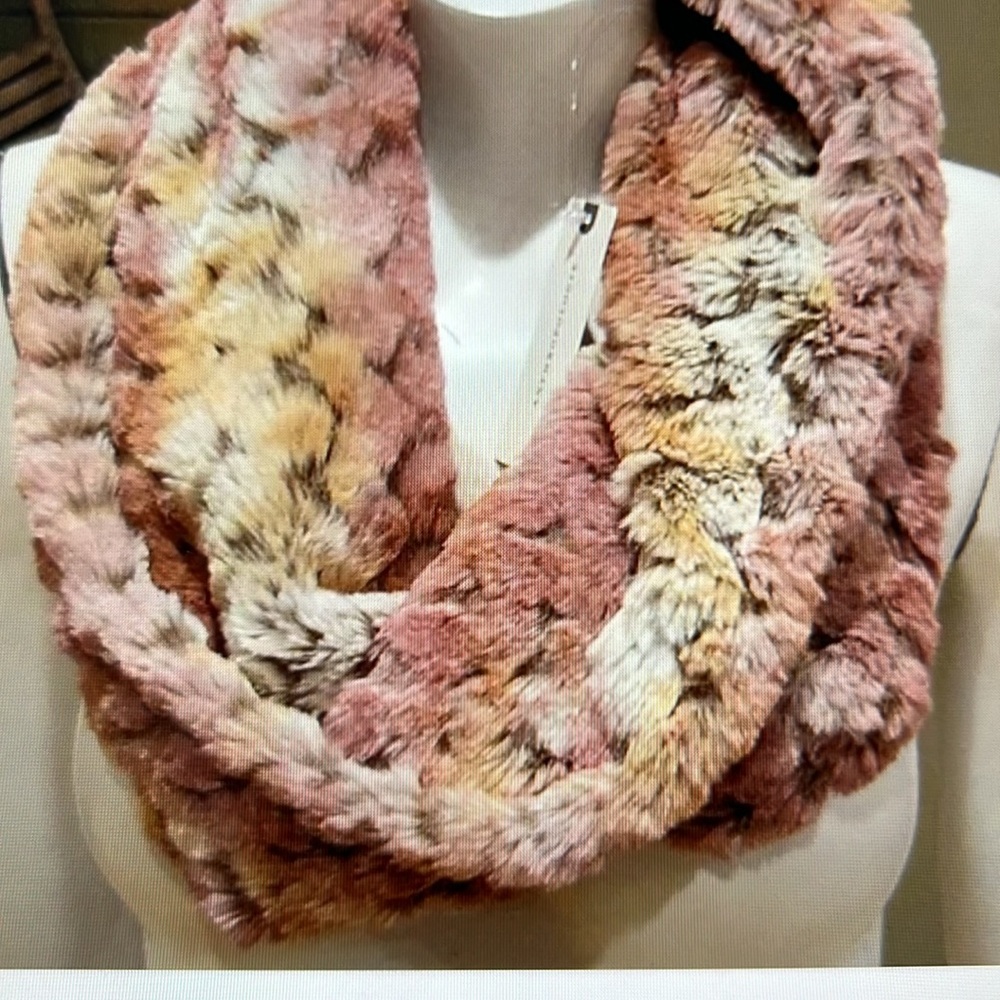 Anthropology Remi pho fur stole scarf